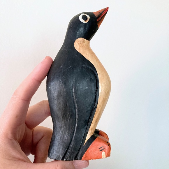 Vintage Handmade Folk Art Penguin Wooden Hand Carved Statue Figurine Sculpture - Picture 2 of 8